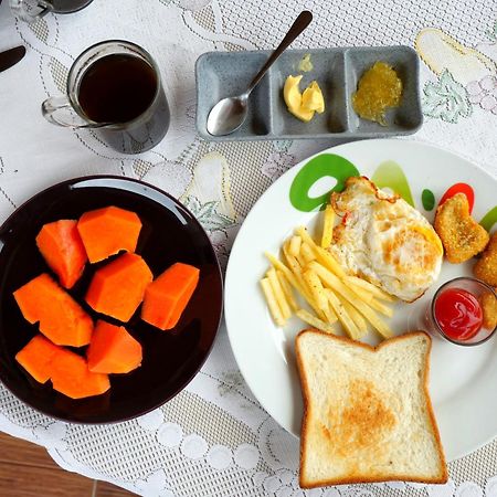 The Sanduk Homestay Рантепао Экстерьер фото