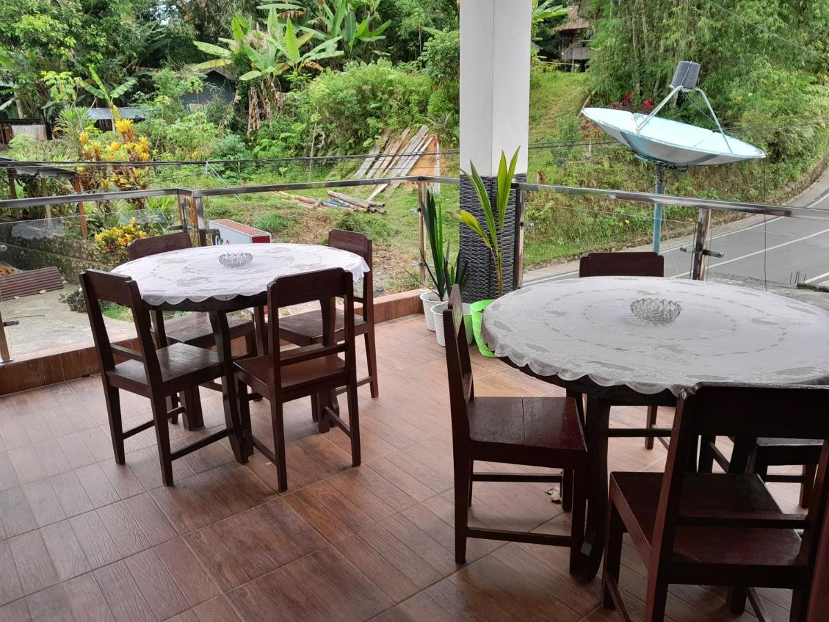 The Sanduk Homestay Рантепао Экстерьер фото