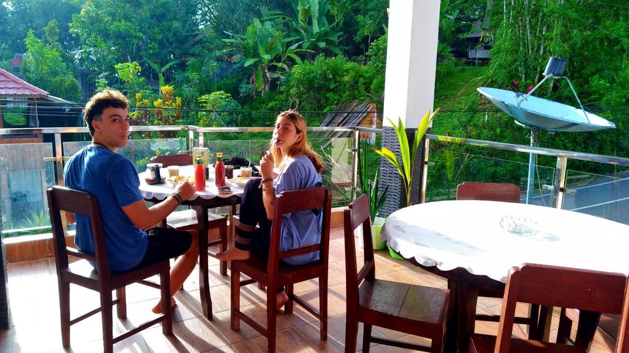 The Sanduk Homestay Рантепао Экстерьер фото