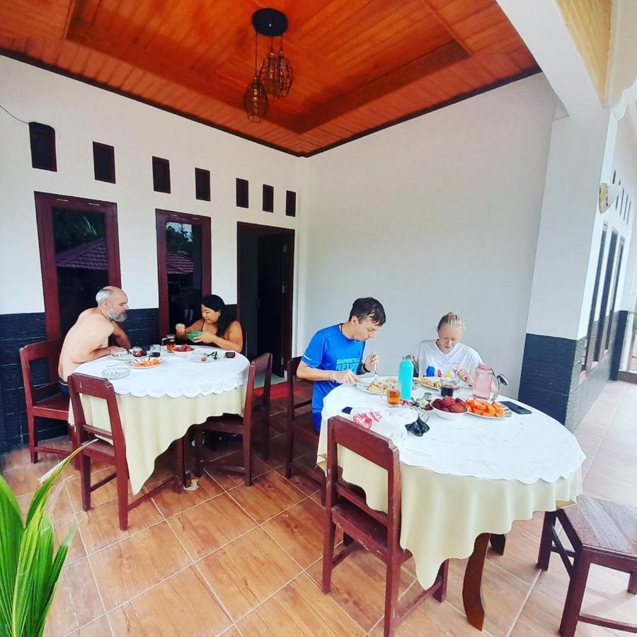 The Sanduk Homestay Рантепао Экстерьер фото