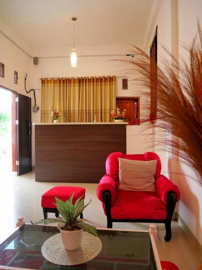 The Sanduk Homestay Рантепао Экстерьер фото