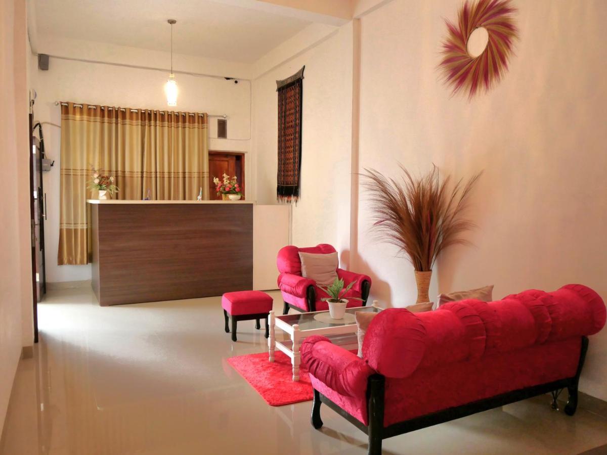 The Sanduk Homestay Рантепао Экстерьер фото